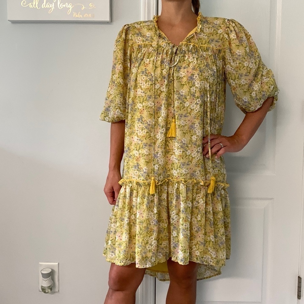 Moodie size M Puff Sleeve Dress yellow high low tie neck floral swing Mumu